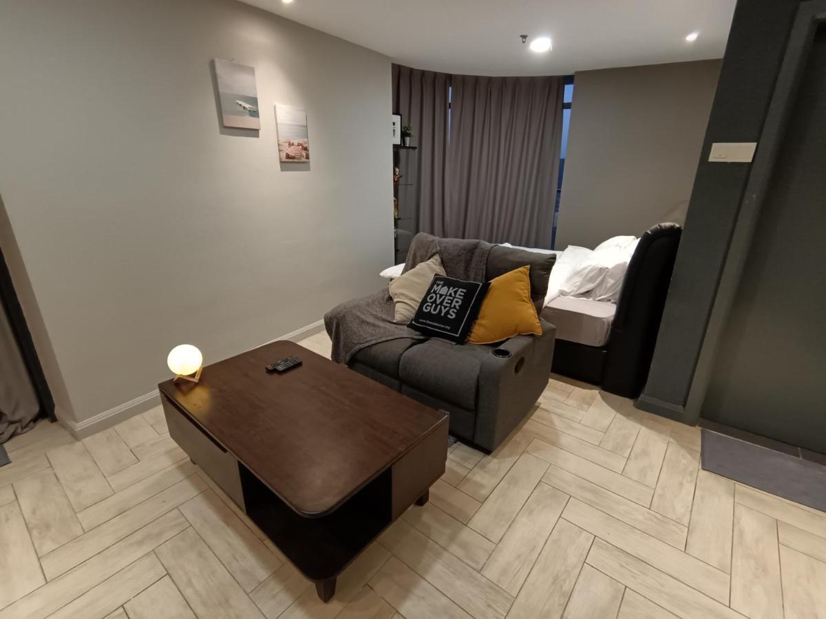 Loft Signature Executive Suite Empire City เปอตาลิงจายา ภายนอก รูปภาพ