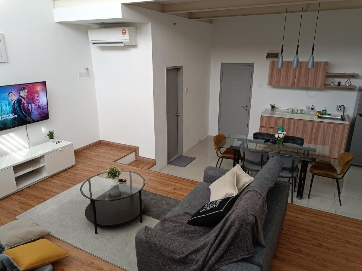 Loft Signature Executive Suite Empire City เปอตาลิงจายา ภายนอก รูปภาพ